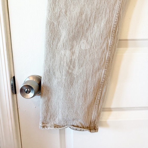 ABERCROMBIE & FITCH The 90’s Straight Ultra High Rise Jeans In Oat - Picture 10 of 12